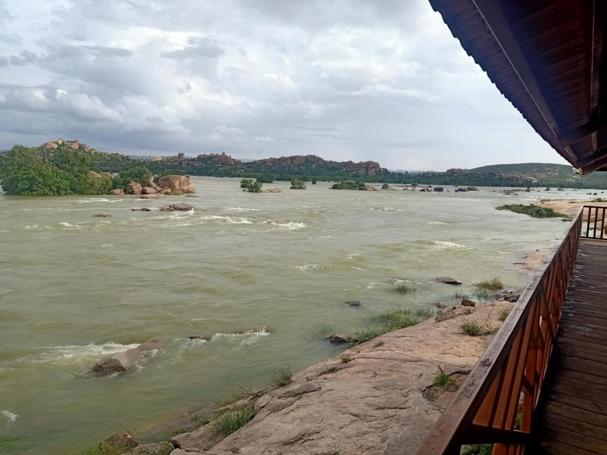 Leo Wodden Resort Hampi Eksteriør bilde