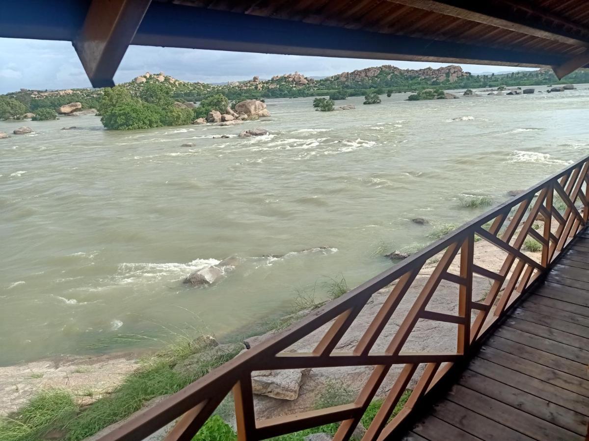 Leo Wodden Resort Hampi Eksteriør bilde