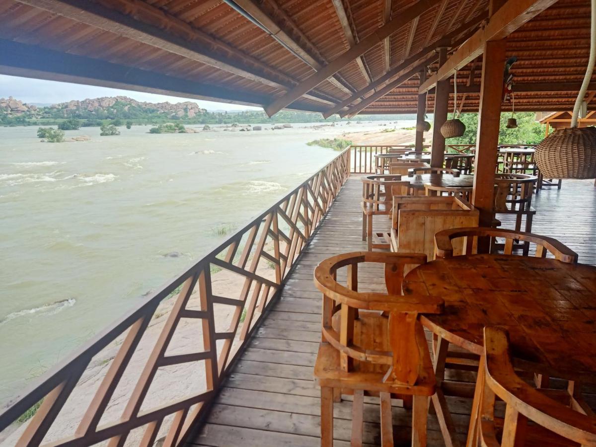 Leo Wodden Resort Hampi Eksteriør bilde