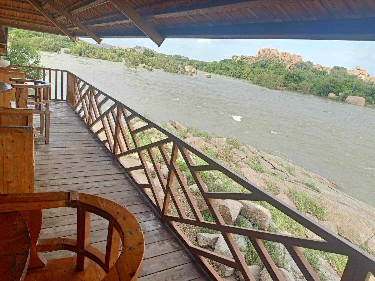 Leo Wodden Resort Hampi Eksteriør bilde