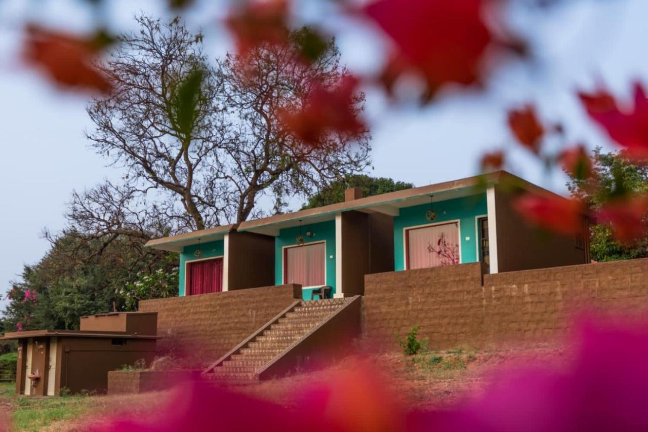 Leo Wodden Resort Hampi Eksteriør bilde