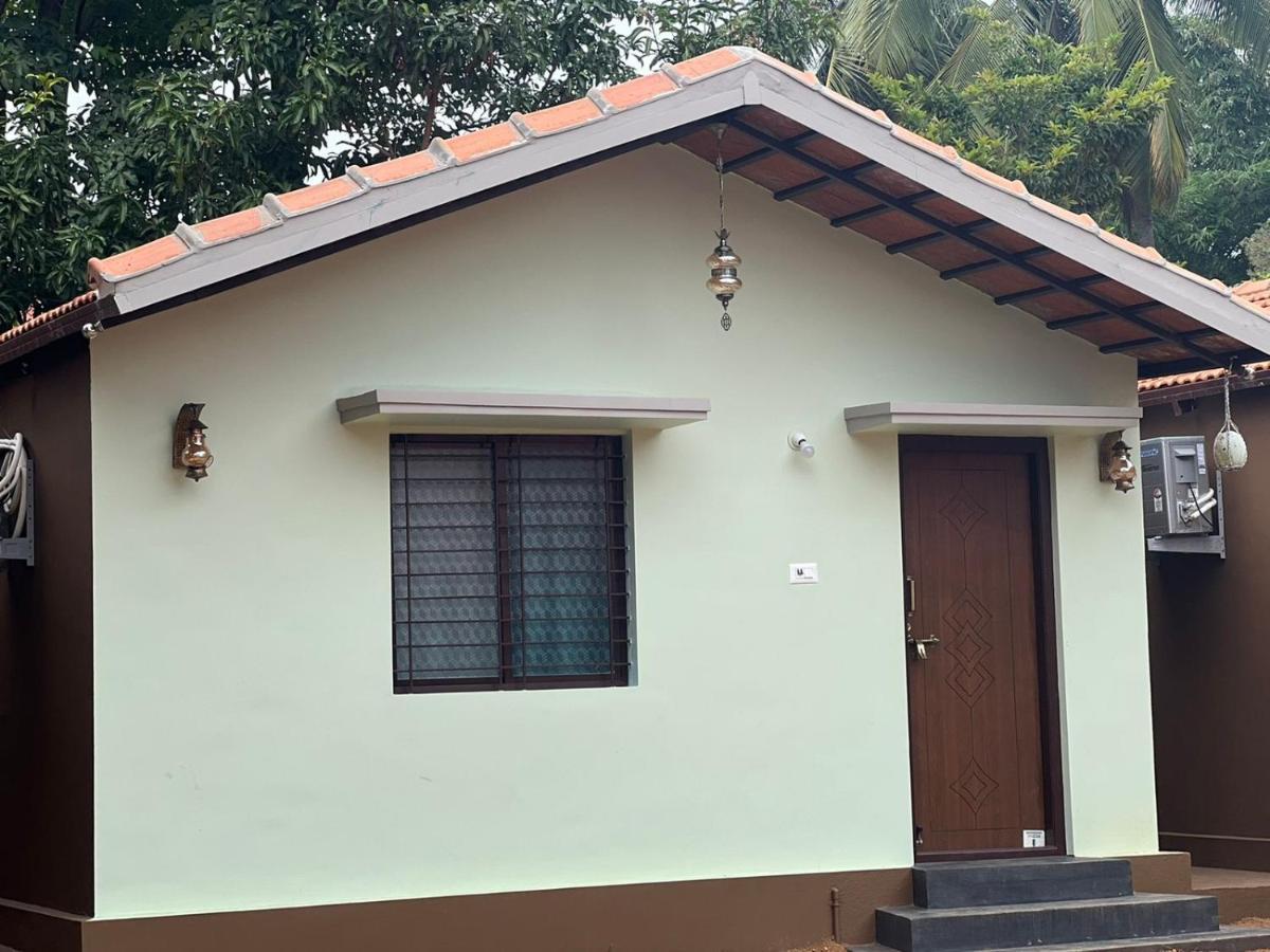 Leo Wodden Resort Hampi Eksteriør bilde
