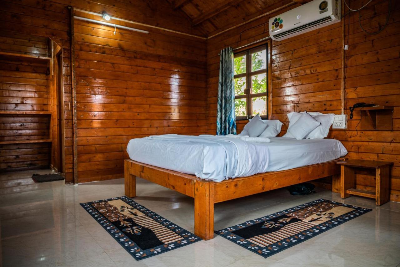 Leo Wodden Resort Hampi Eksteriør bilde